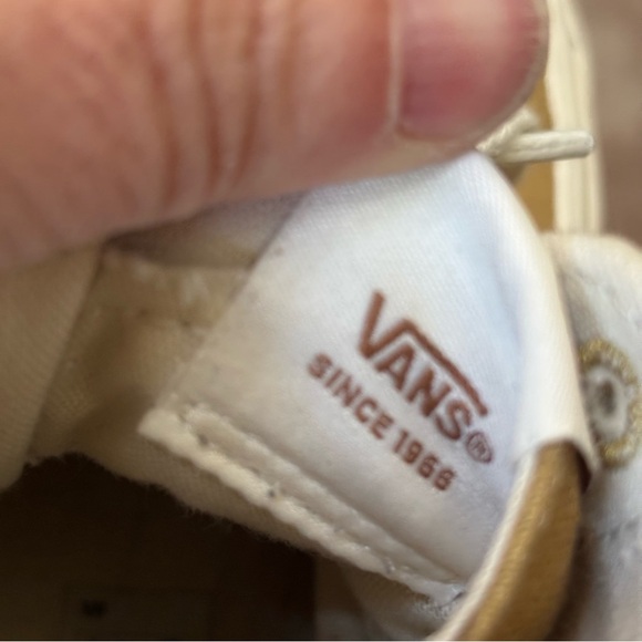 Vans Peace And Leaf Limited Edition Sneakers Unisex Womens 11, Men’s 9.5. Gold - Picture 7 of 12